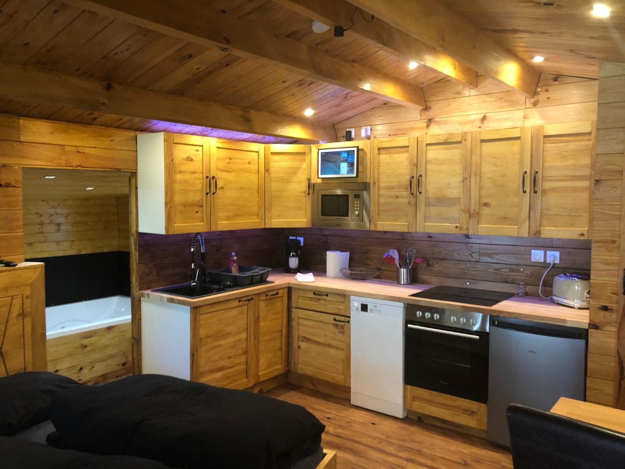 Chalet Mont Ventoux Et Chalet Vip Camaret-sur-Aigues Room photo